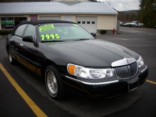 Buy Used Lincoln Town Car Buy Used Lincoln Town Car